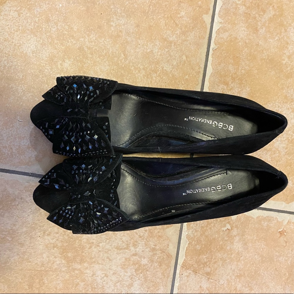 BCBGeneration black bow heels